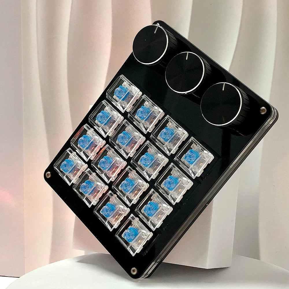 Customizable 16Key Macro Keyboards with 3 Rotary Knobs for Efficient Commands in Gaming and Professional Graphics Design.