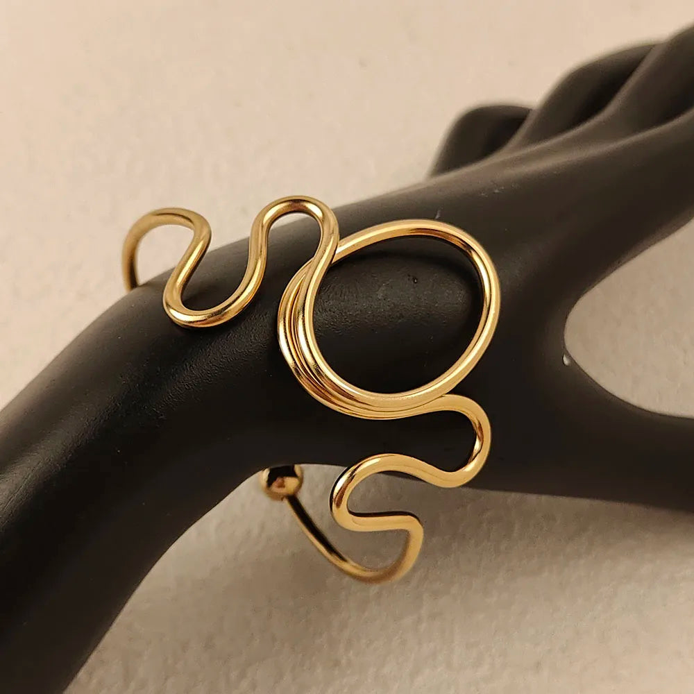 New modern and simple style bracelet for women, gold-plated 18K stainless steel bracelet for banquet wear