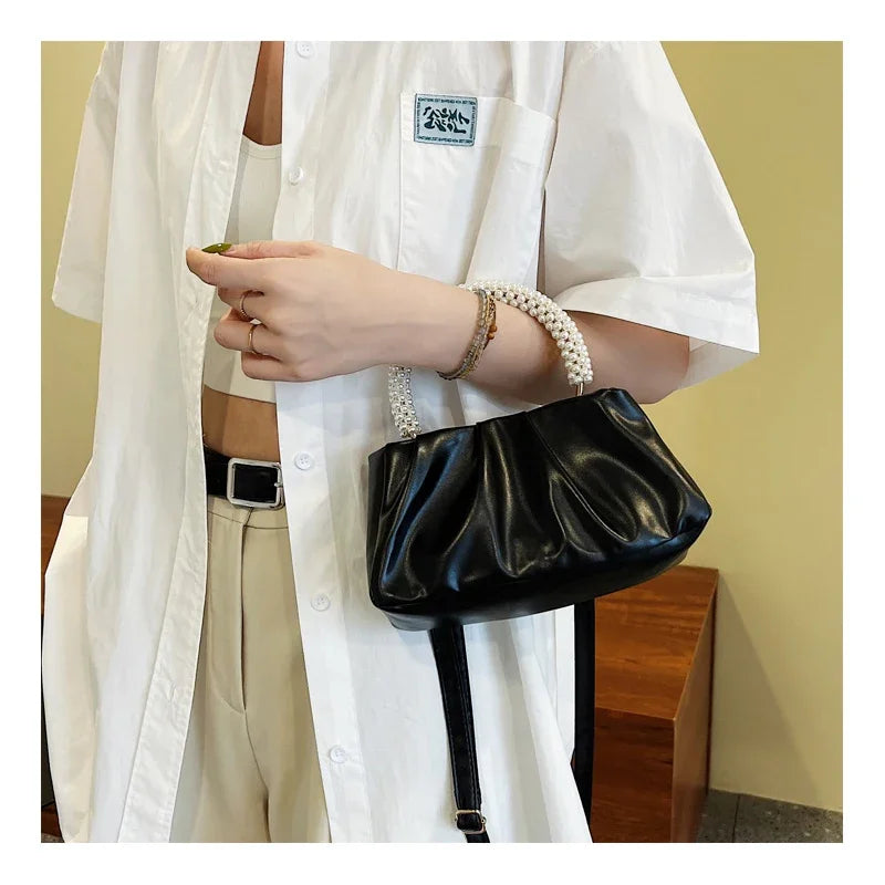 Women's Bag The Cloud Bag The New Solid-color Is Fashionable and Soft. It Is A Simple and Stylish Single-shoulder Crossbody Bag