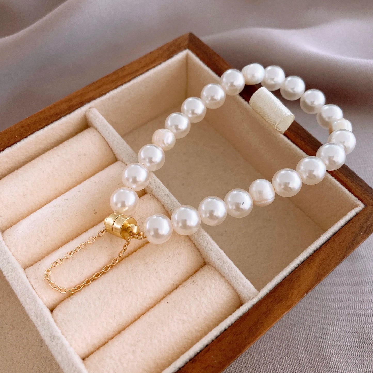 Elegant Freshwater Pearl Bracelet For Women's Magnetic Buttons Creative Design Bracelets Wedding Daity Hand Jewelry Accessories