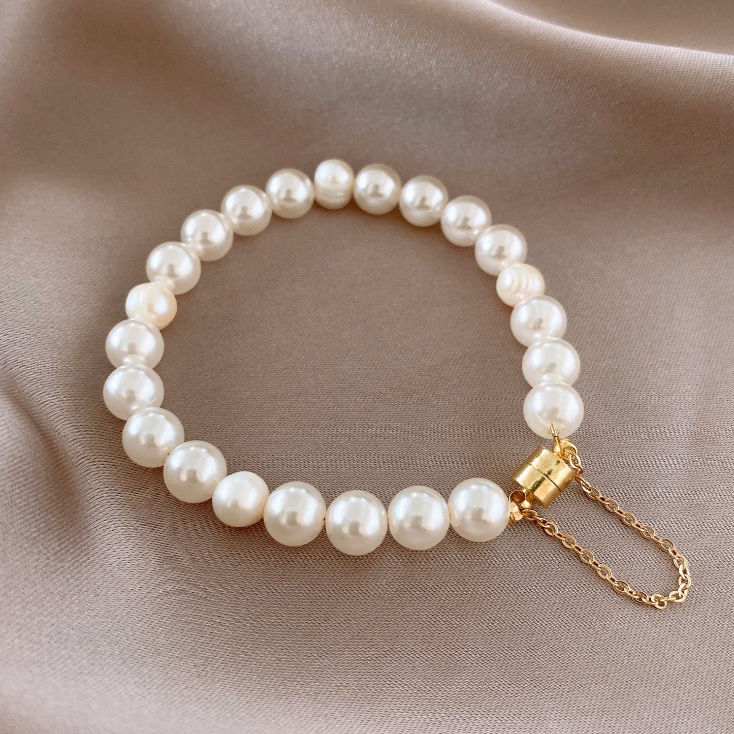 Elegant Freshwater Pearl Bracelet For Women's Magnetic Buttons Creative Design Bracelets Wedding Daity Hand Jewelry Accessories