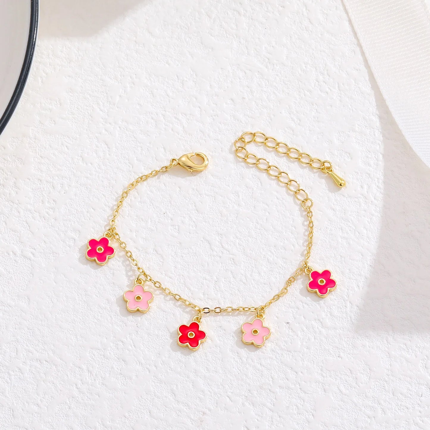 Bracelets Five Flowers Charms  For Girls Gifts Best Friend Romantic  Small And Chic Sweetness Lovely Fashion Child All-Match