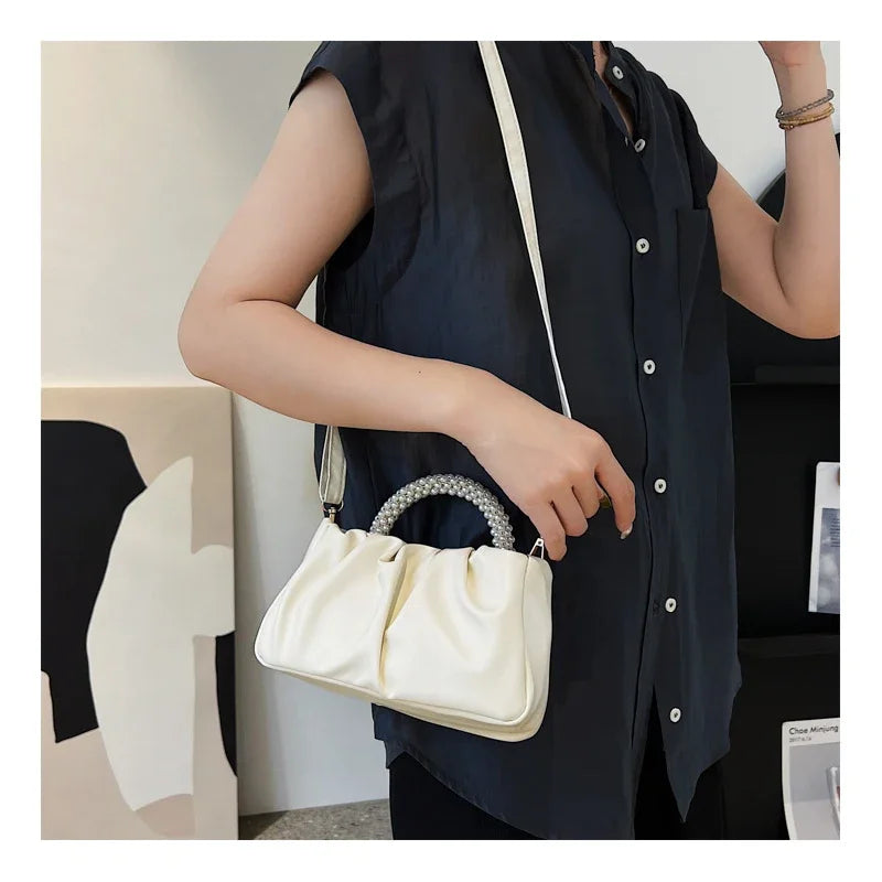 Women's Bag The Cloud Bag The New Solid-color Is Fashionable and Soft. It Is A Simple and Stylish Single-shoulder Crossbody Bag