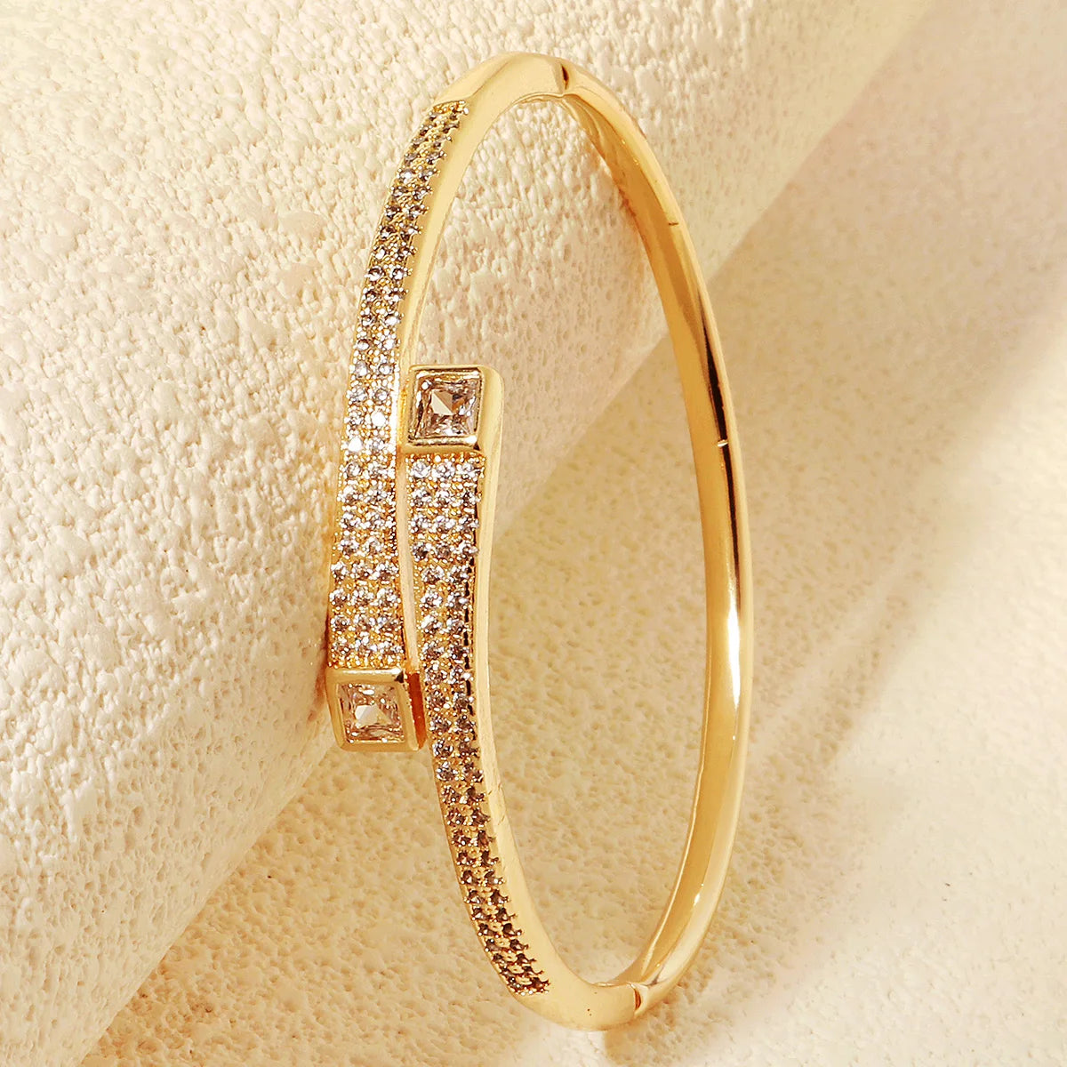 Simple Studded Bracelet for Women Classic Copper and Zirconium Opening Bangle Daily Jewelry Bracelet Accessories As Gifts