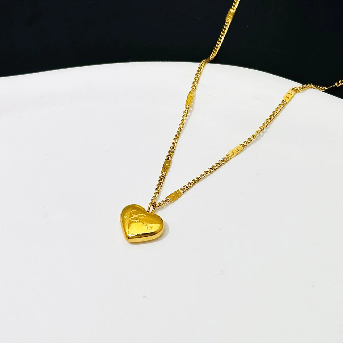Stainless Steel Jewelry Set Novelty Twisted Heart Light Luxury High-end Sense Jewelry Set For Women Jewelry Anniversary 2024
